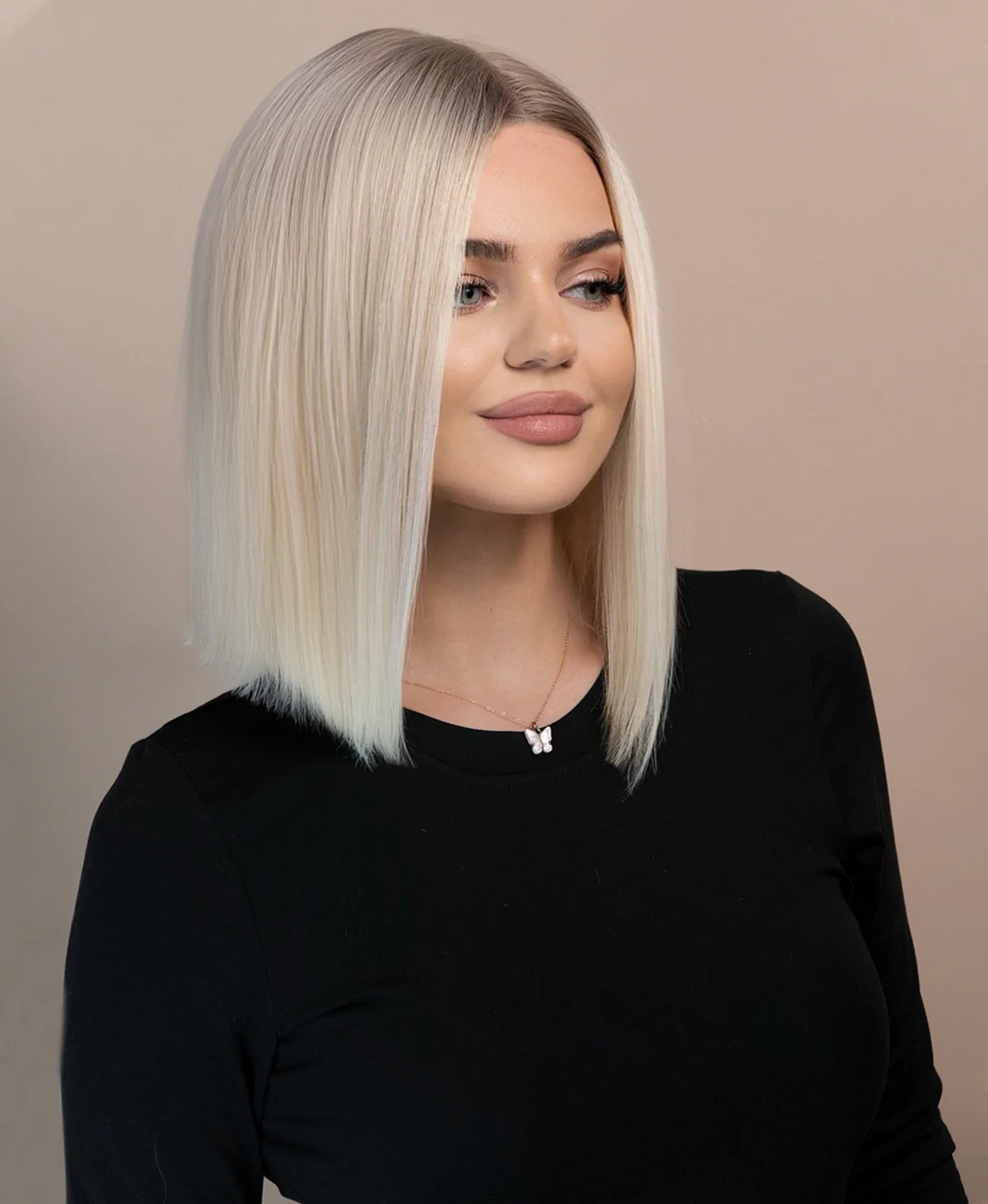 bob wig 12" - rooted platinum blonde. - Image 4