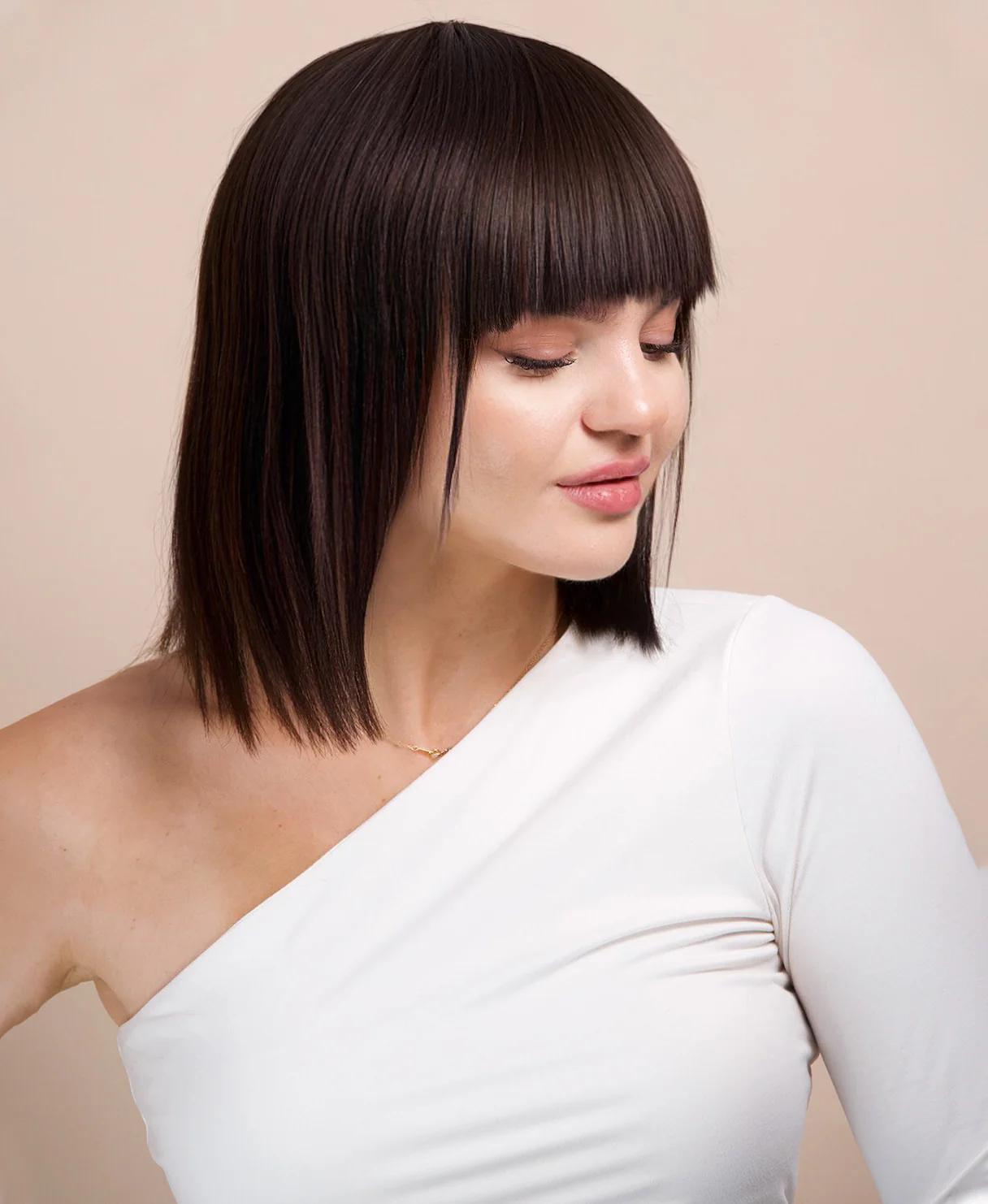 bob wig with fringe - 10" natural black. - Image 3