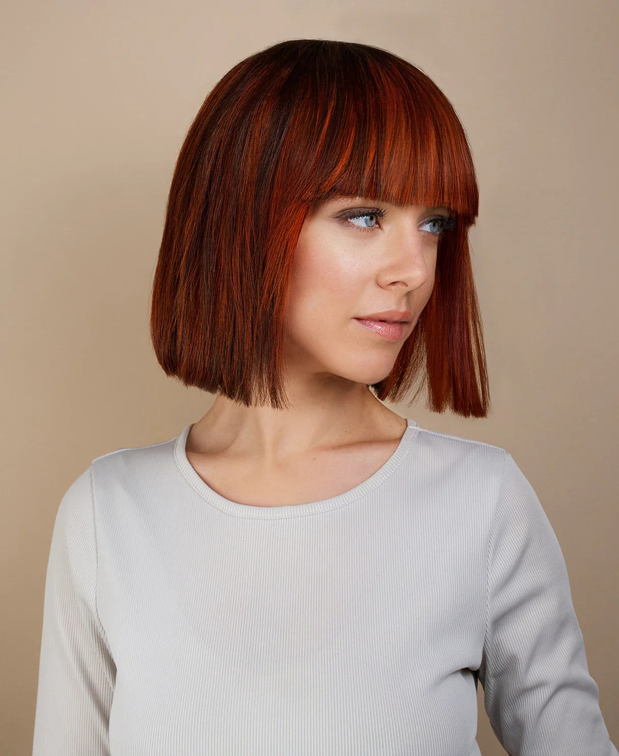 bob with fringe human wig - 8" red highlights. - Image 4