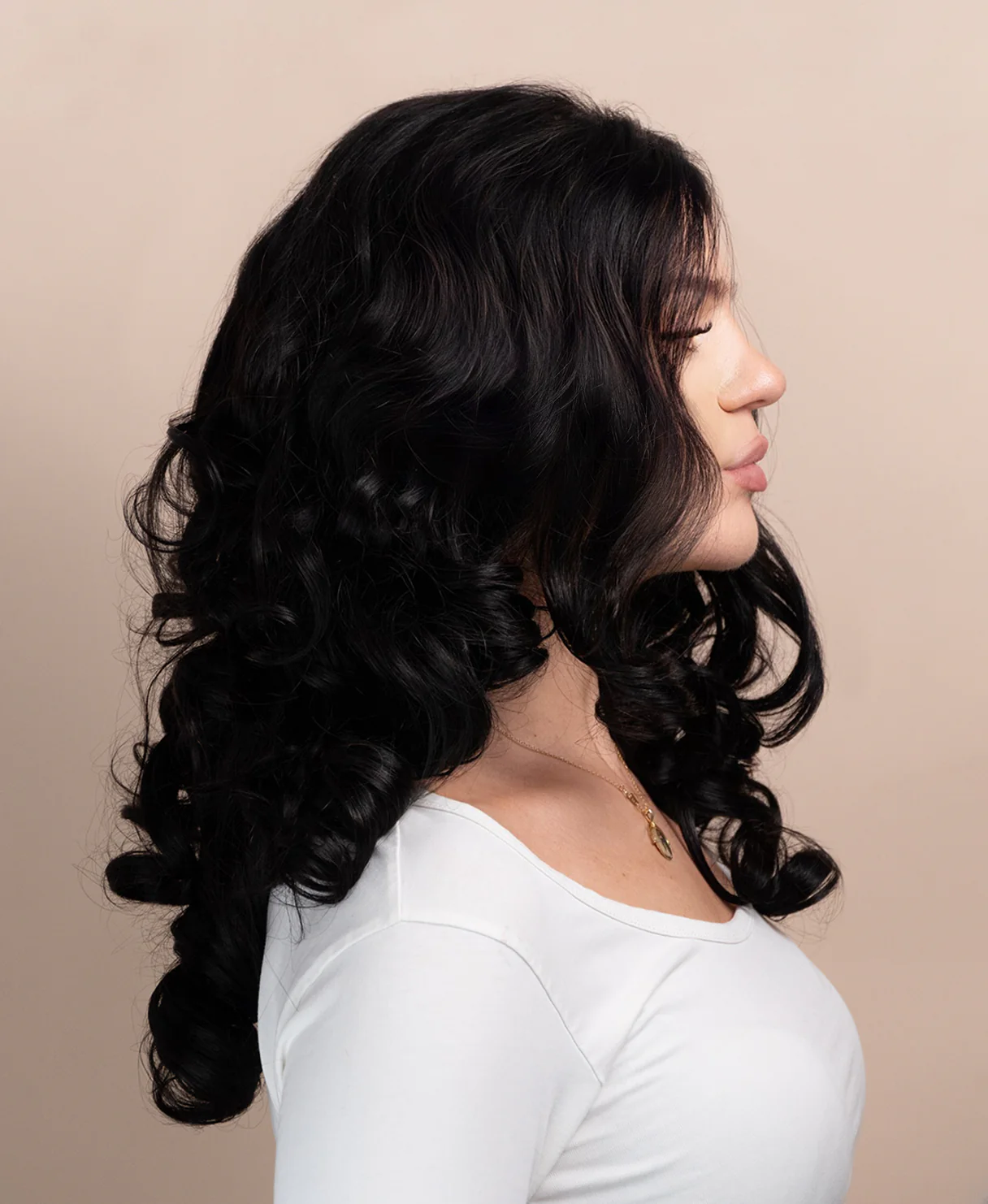 bouncy curls human wig - 18" natural black. - Image 3