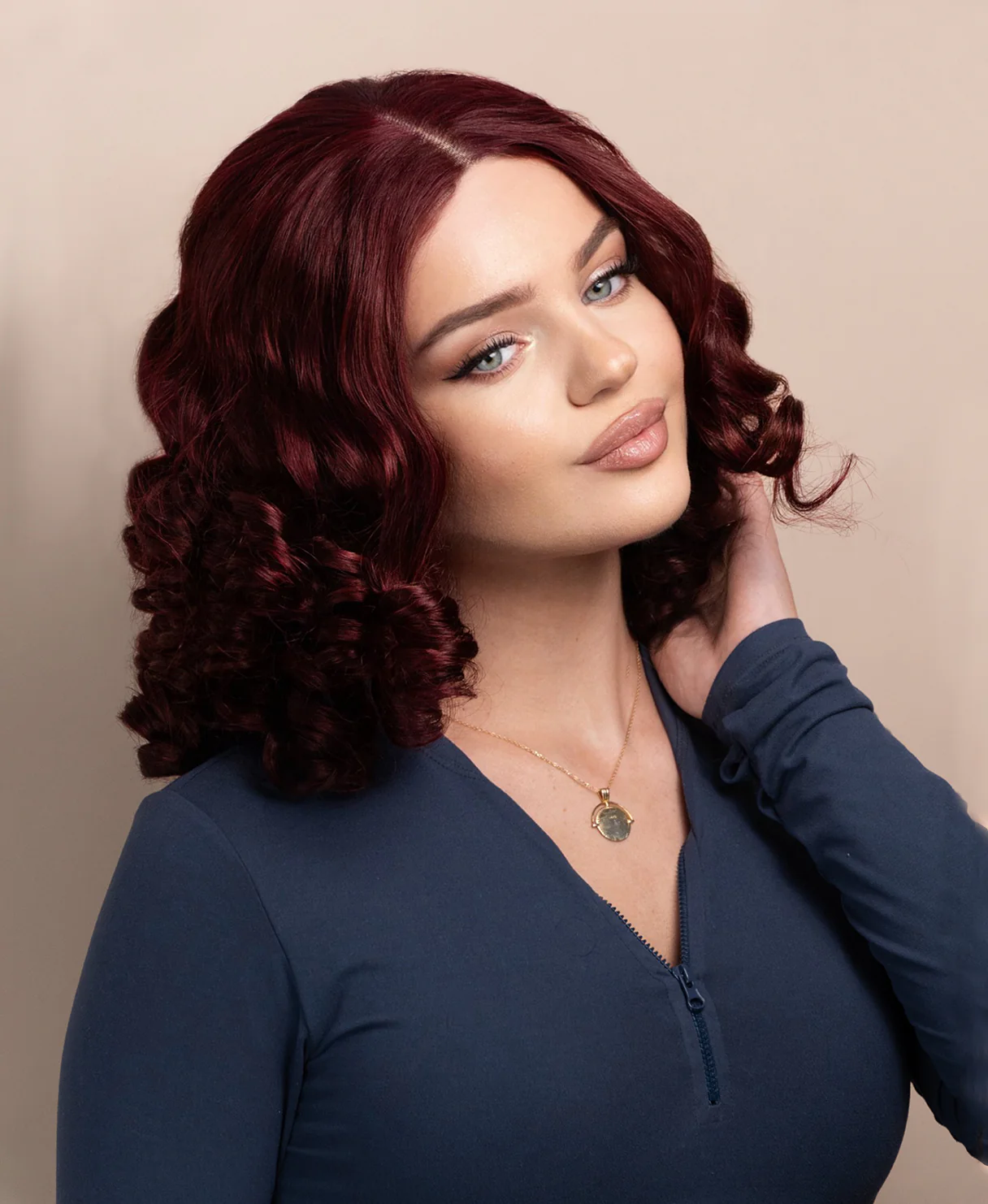 bouncy curls human wig - 14" dark red. - Image 3