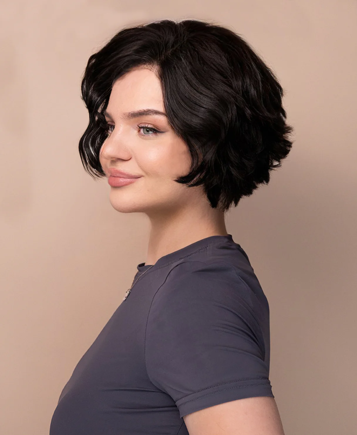 bouncy wedge human wig - 6" dark brown. - Image 4