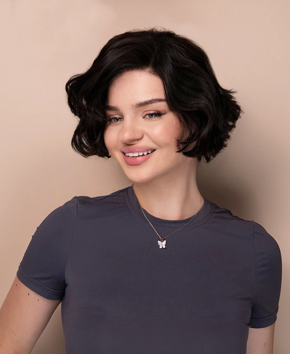 bouncy wedge human wig - 6" dark brown. - Image 5