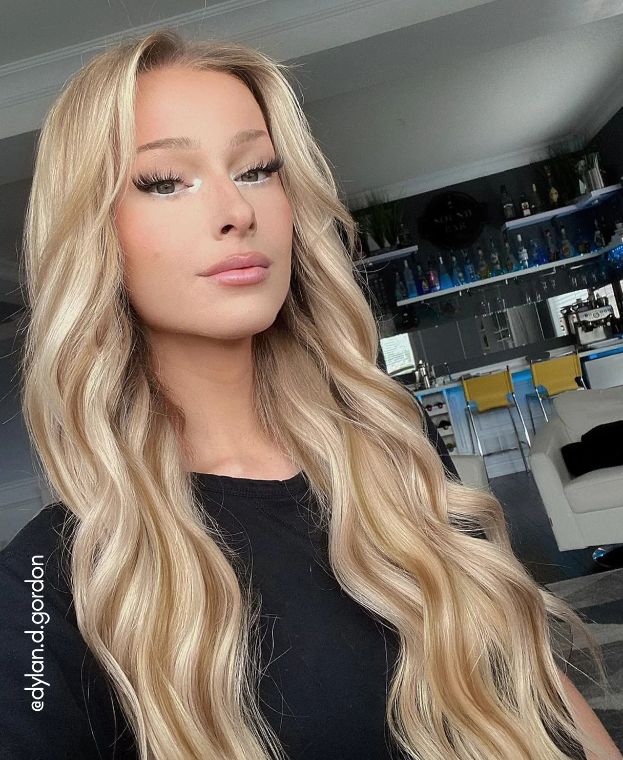 clip-in hair extensions rooted blonde highlights. - Image 9
