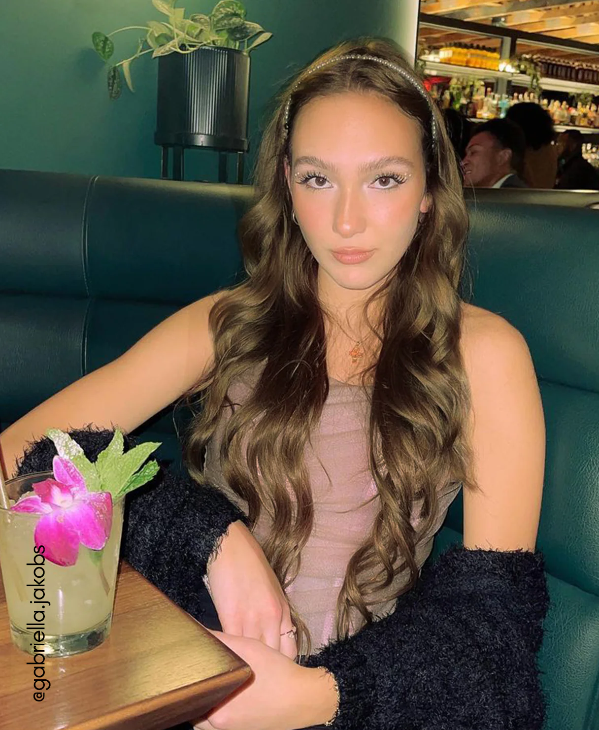 clip-in hair extensions dark blonde. - Image 10
