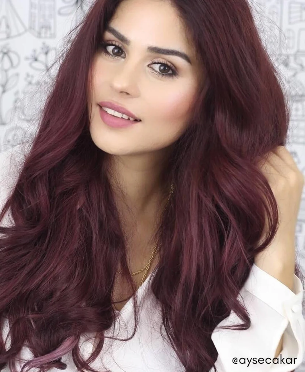 clip-in hair extensions cherry red. - Image 9