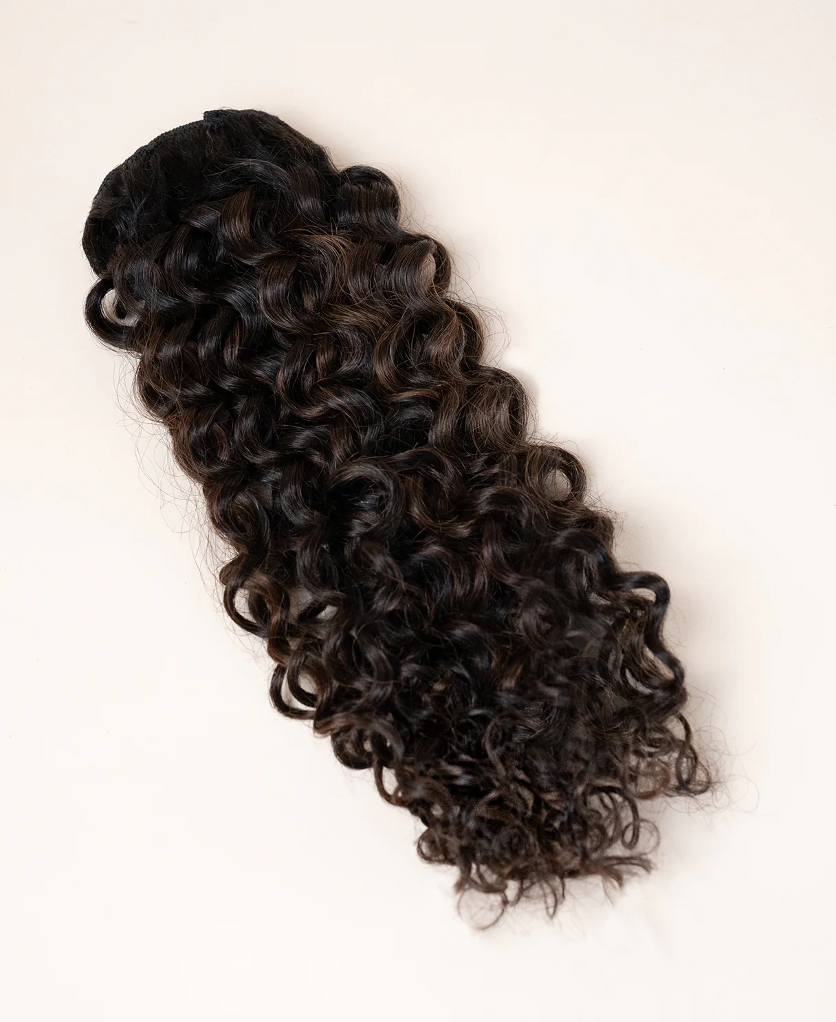 curly (3A curls) clip-in hair extensions mocha balayage. - Image 4