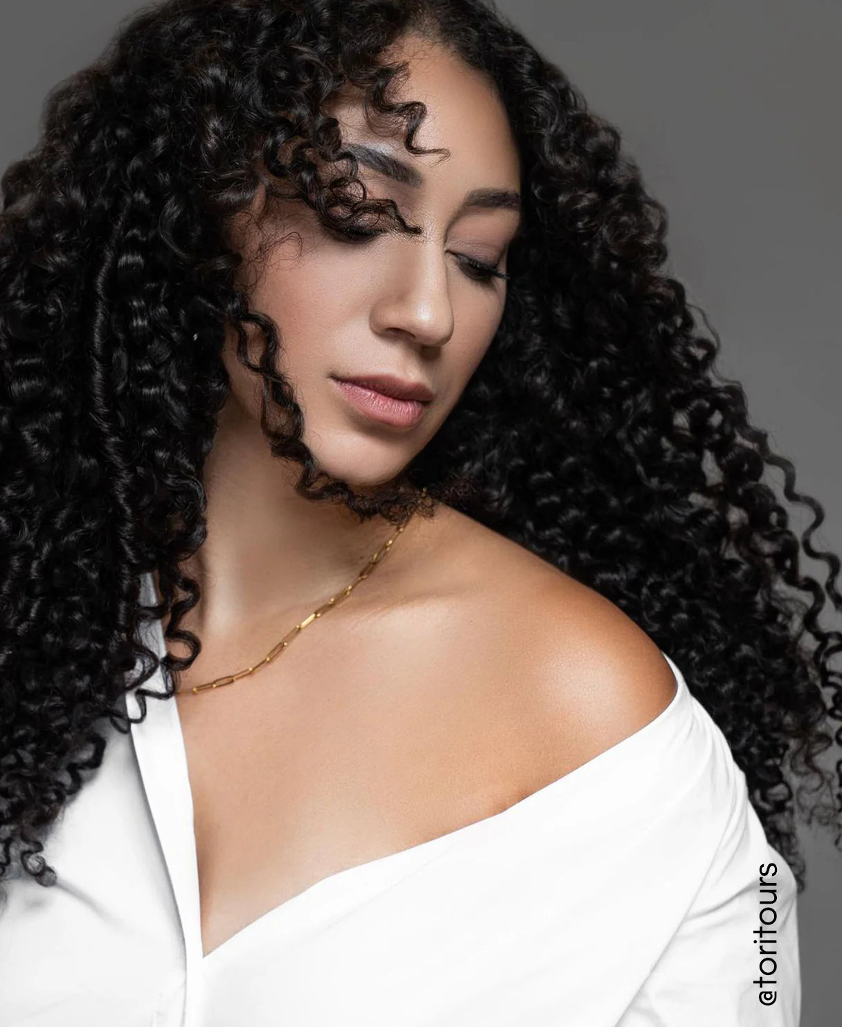 curly (3C curls) clip-in extensions #1 jet black.