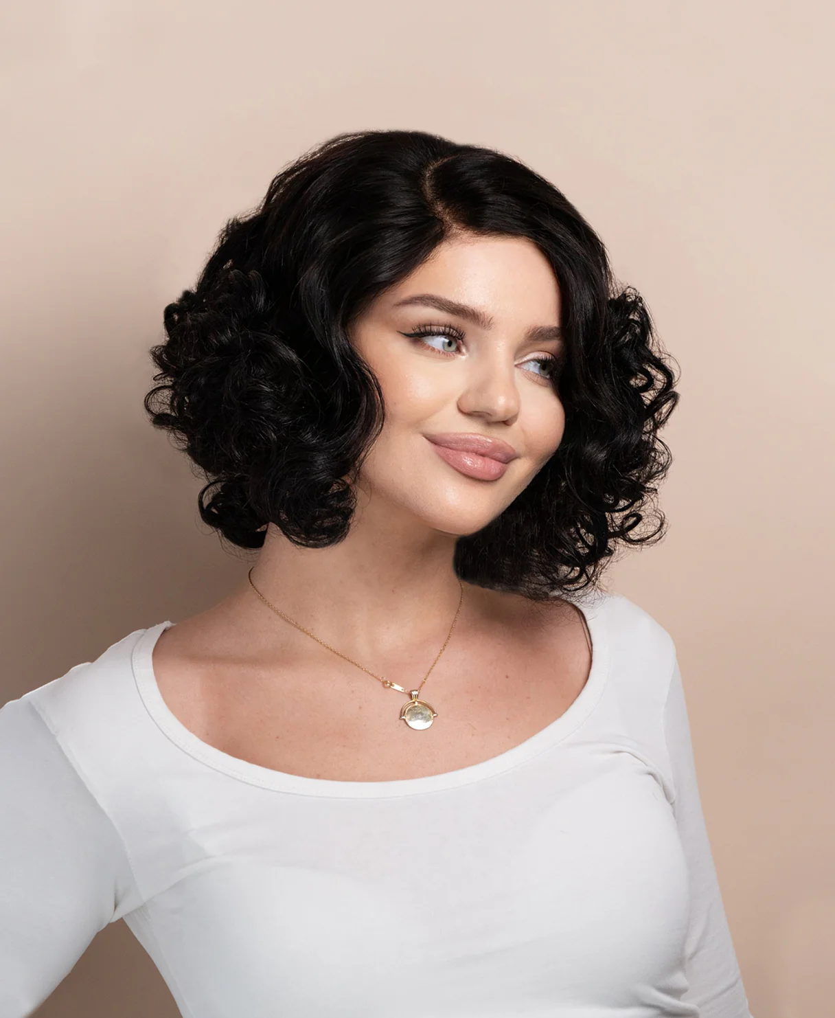 curly bob human wig - 12" natural black. - Image 3