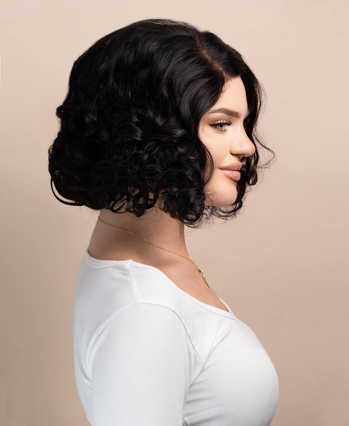 curly bob human wig - 12" natural black. - Image 4