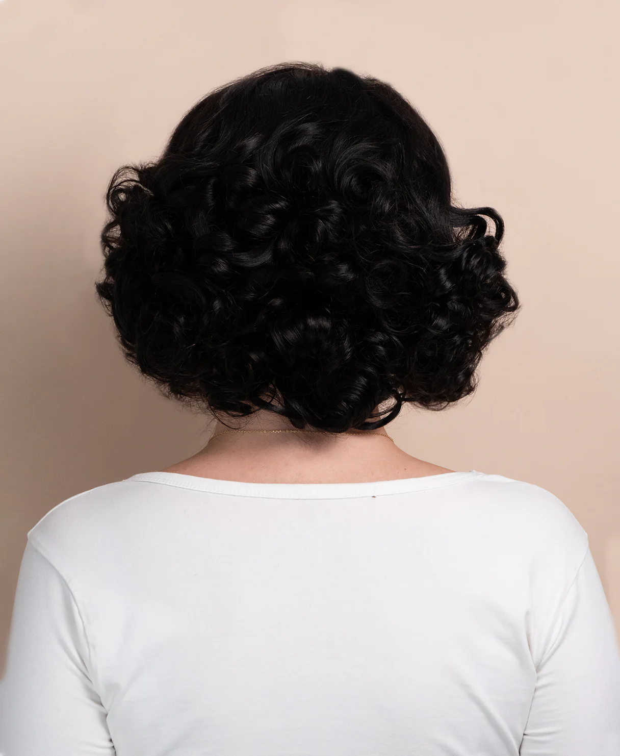 curly bob human wig - 12" natural black. - Image 6