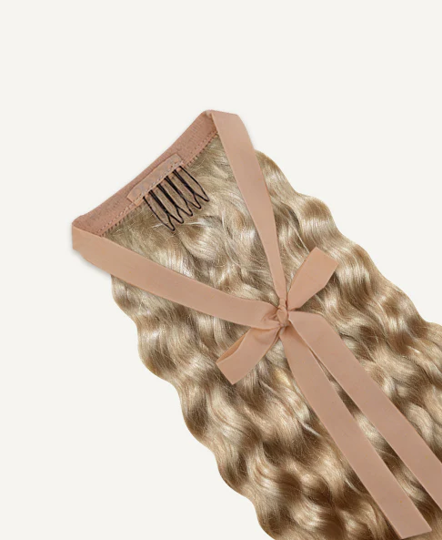curly ponytail - honey blonde. - Image 3