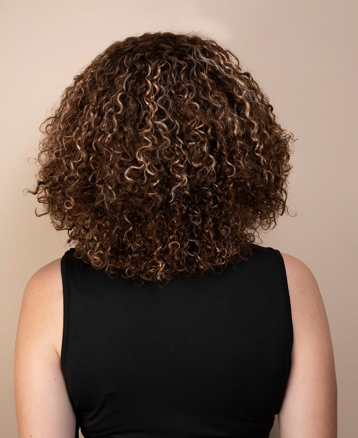curly human hair wig with bangs - 10" brown balayage. - Image 2