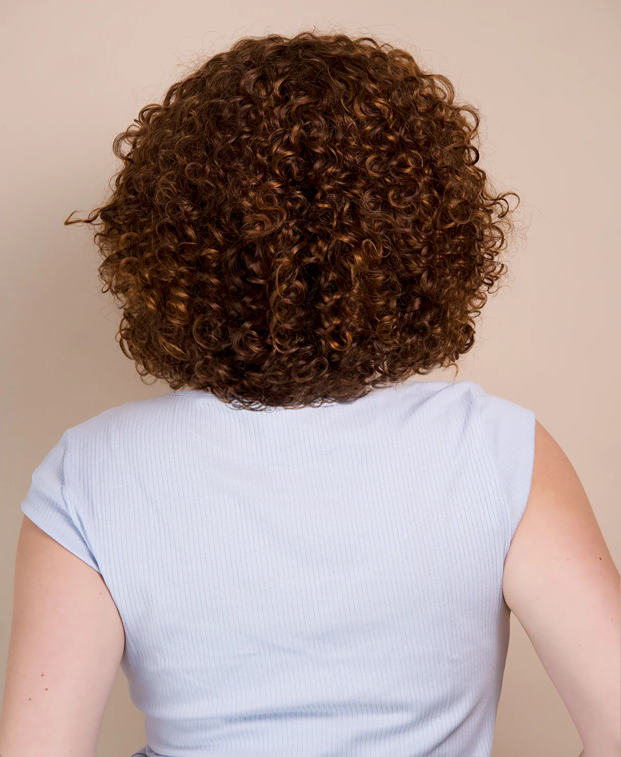 curly human wig - 10” caramel balayage. - Image 7