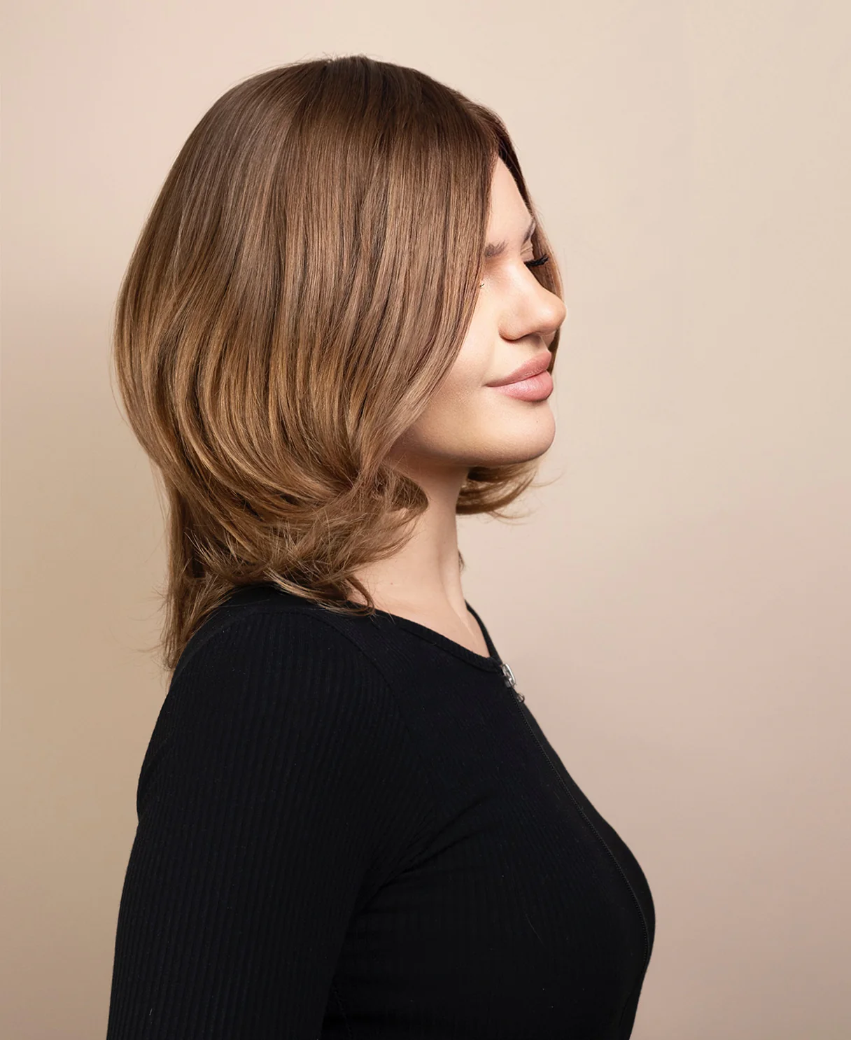 european virgin hair wig - 10" ash brown. - Image 3