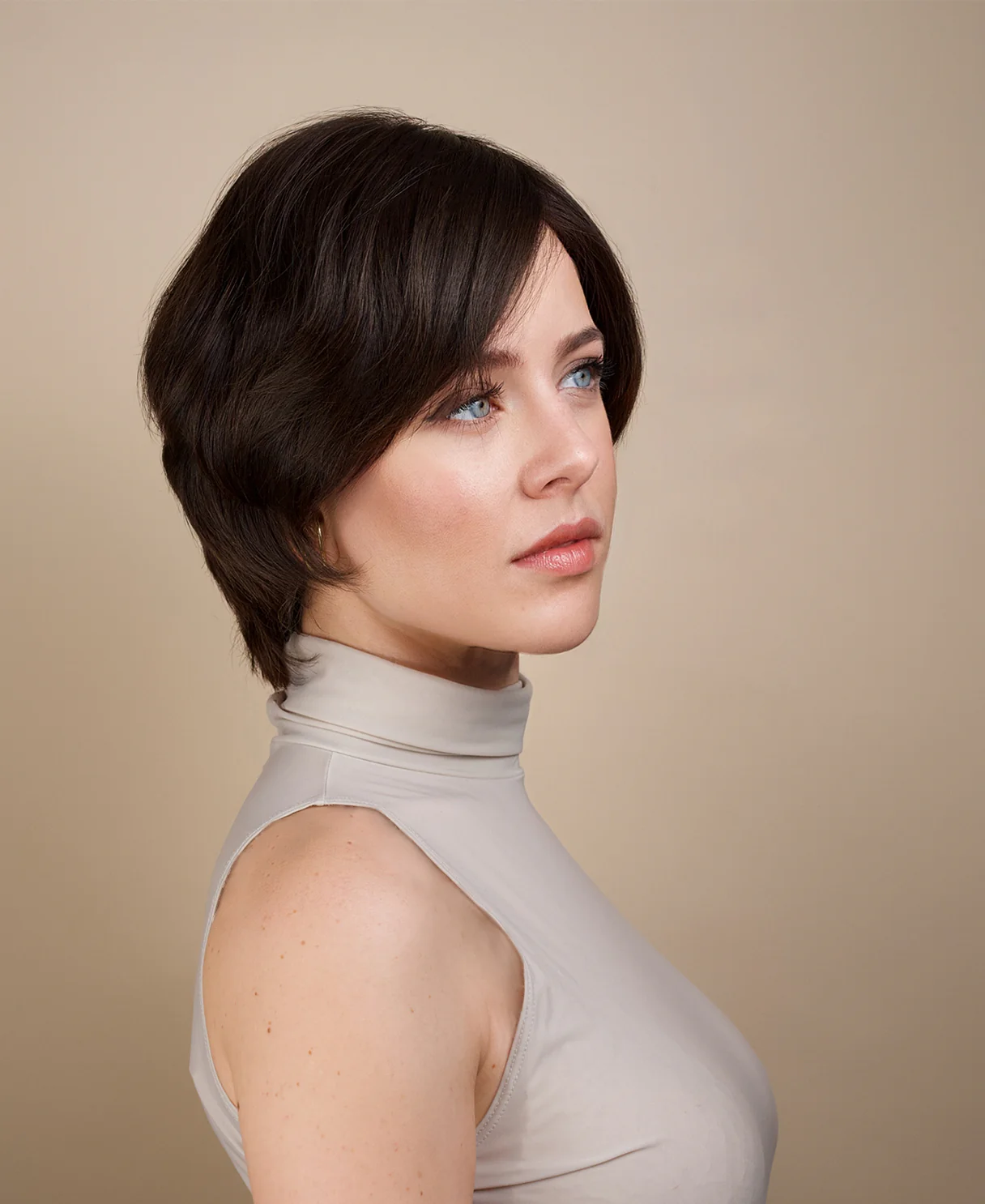 european virgin hair wig - 6" chocolate brown. - Image 3