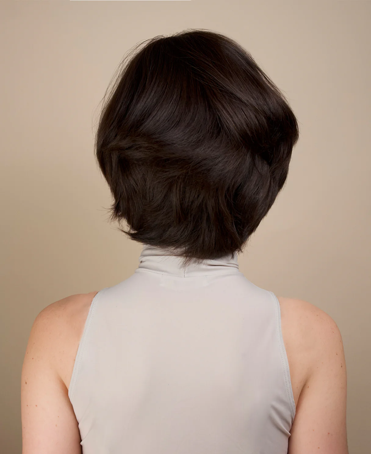 european virgin hair wig - 6" chocolate brown. - Image 4