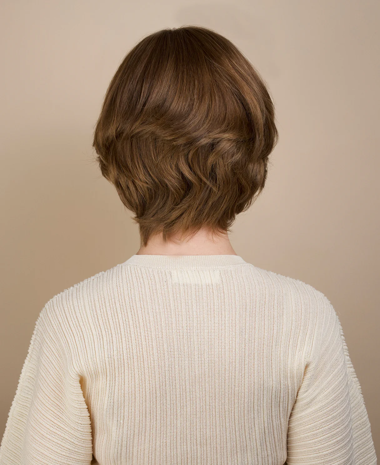 european virgin hair wig - 6" dark blonde. - Image 2