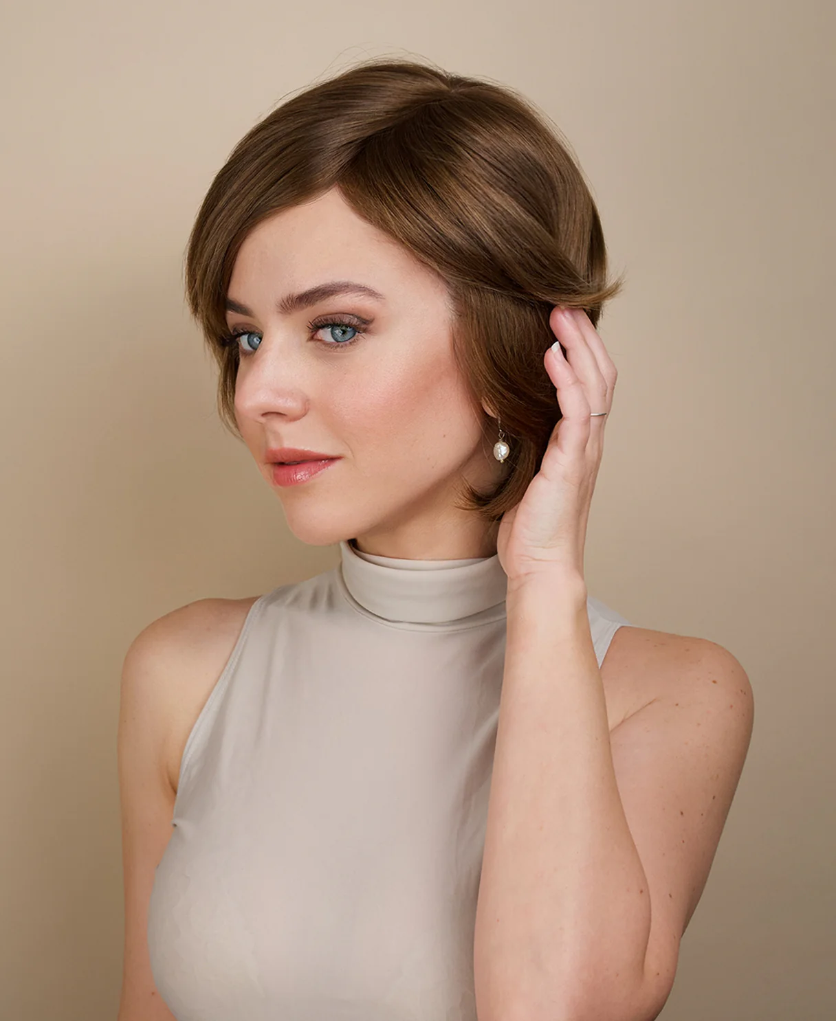 european virgin hair wig - 6" light brown. - Image 2