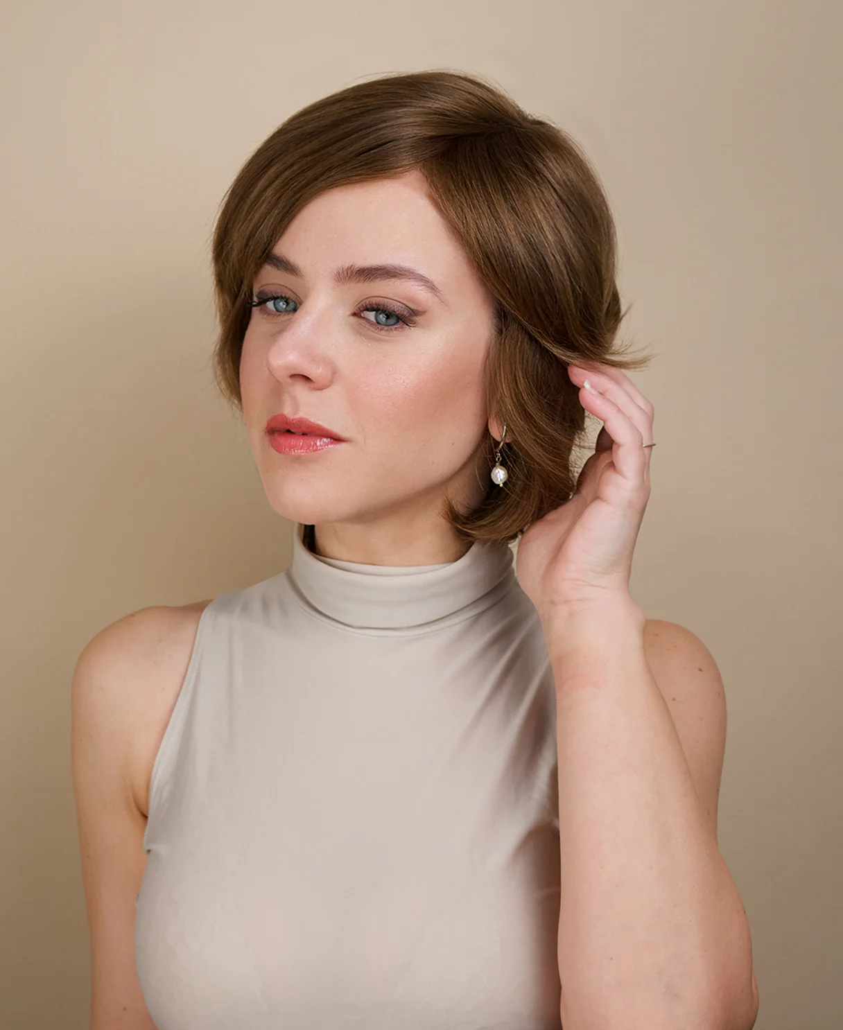 european virgin hair wig - 6" light brown. - Image 3