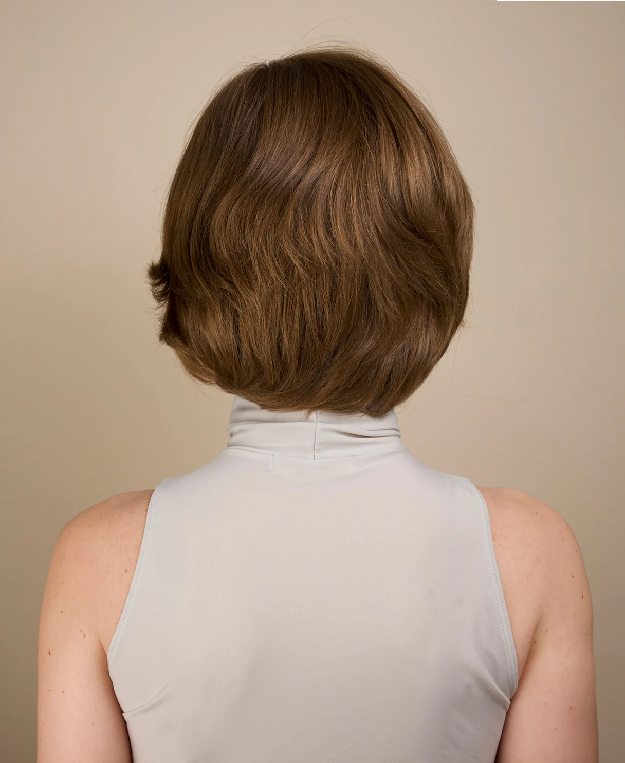 european virgin hair wig - 6" light brown. - Image 5