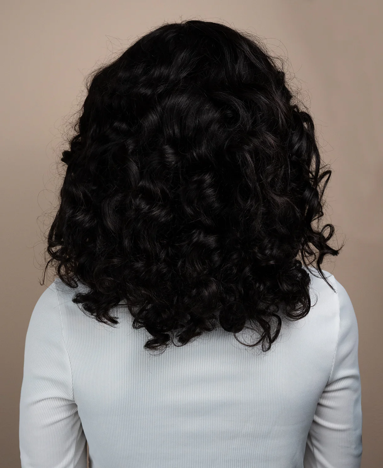 lace front human wig - 16" 3a bouncy curls natural black. - Image 2