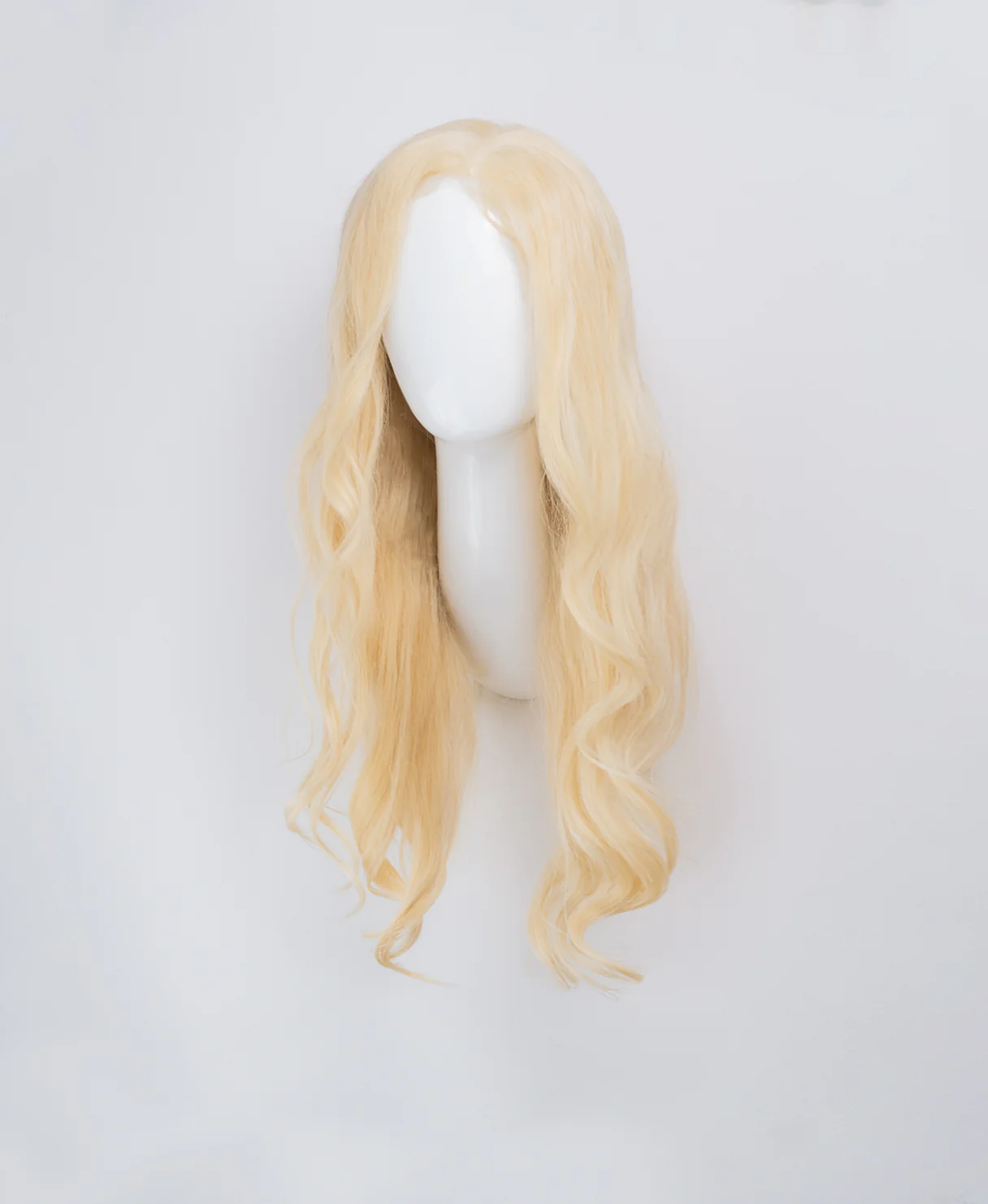 front lace human wig - 20" bombshell blonde. - Image 4