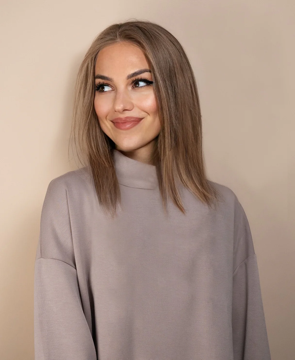 full lace human wig - 12" ash. - Image 3