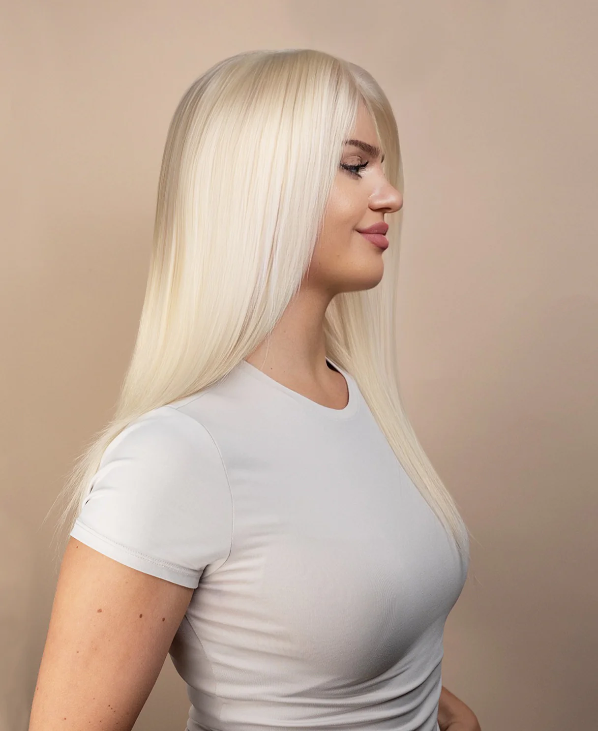 full lace human wig - 14" platinum blonde. - Image 3
