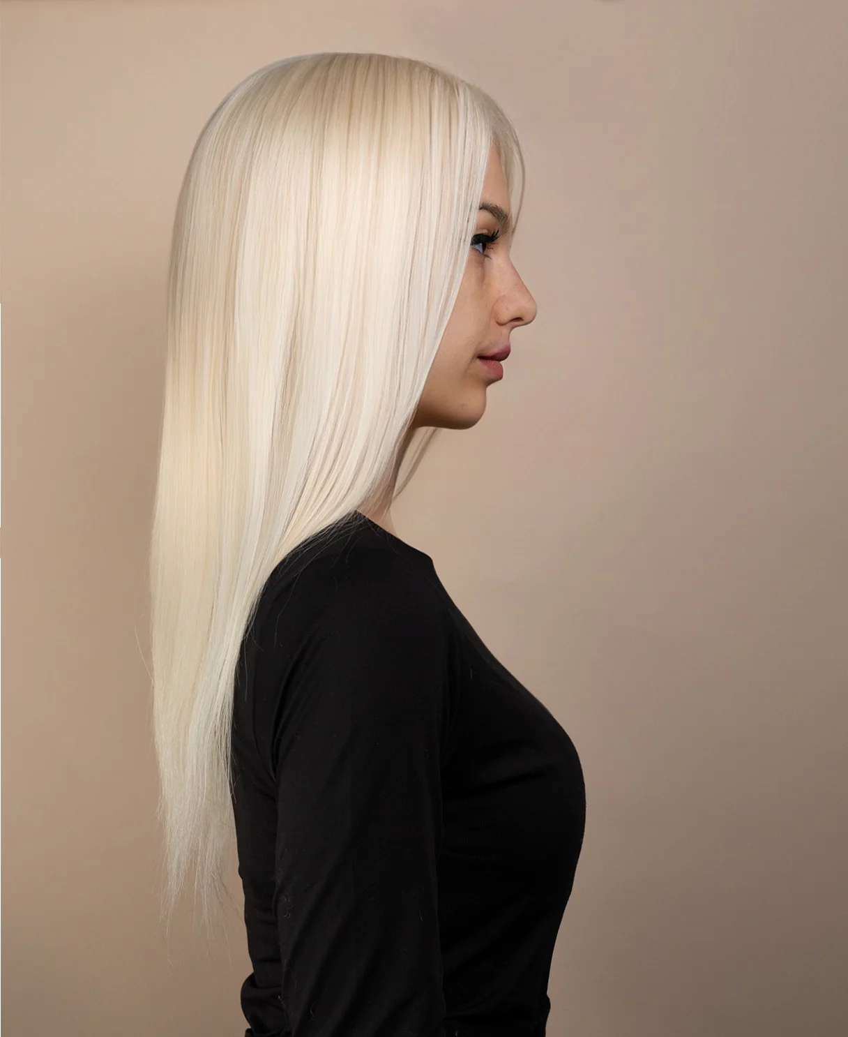 full lace human wig - 20" platinum blonde. - Image 2