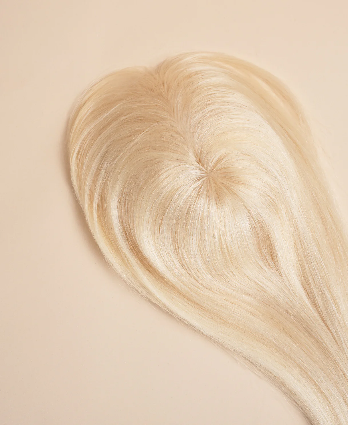 hair topper with bangs 12" platinum blonde. - Image 6