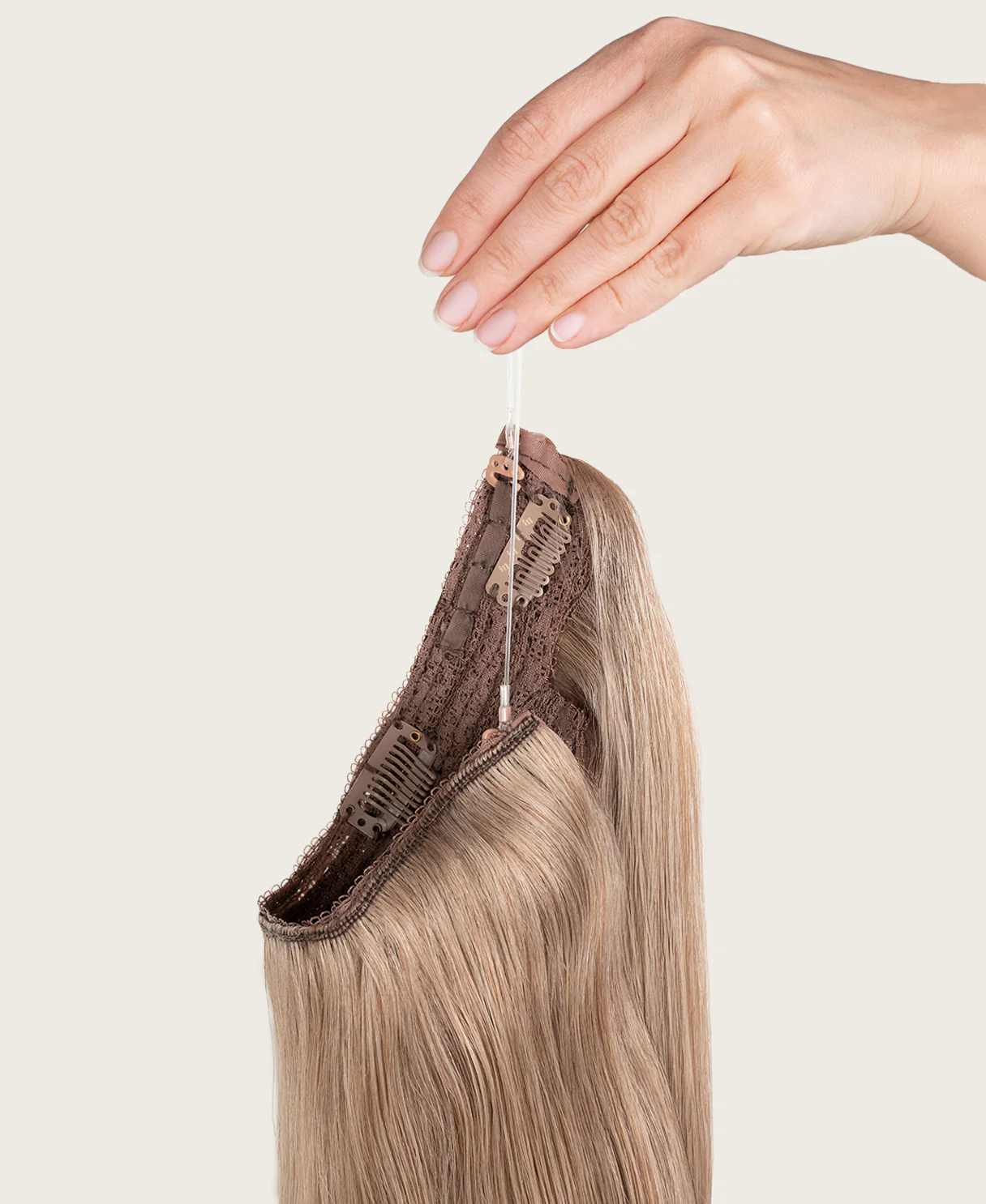 halo one-step hair extensions ash blonde. - Image 6
