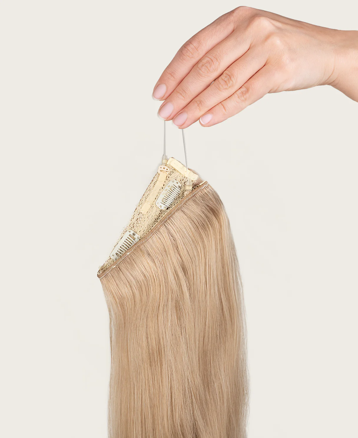 halo one-step hair extensions champagne blonde. - Image 7