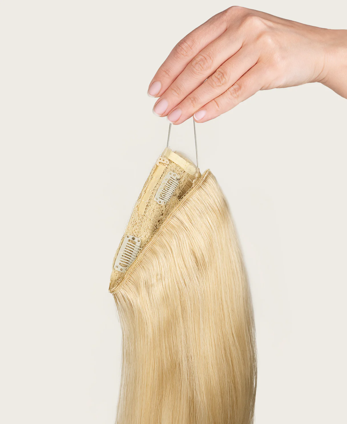 halo one-step hair extensions light blonde. - Image 6