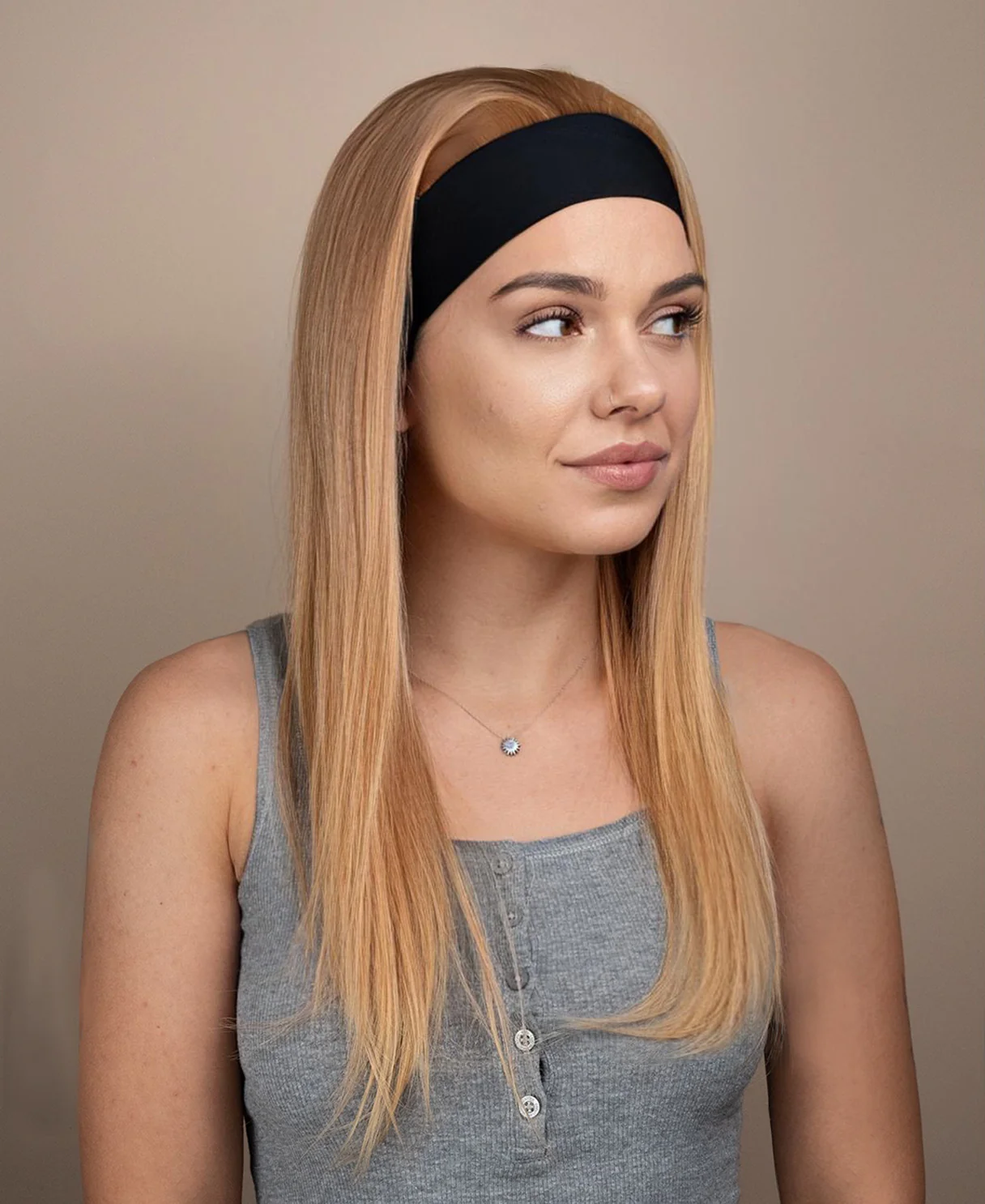 headband human hair wig - 18" strawberry blonde. - Image 3