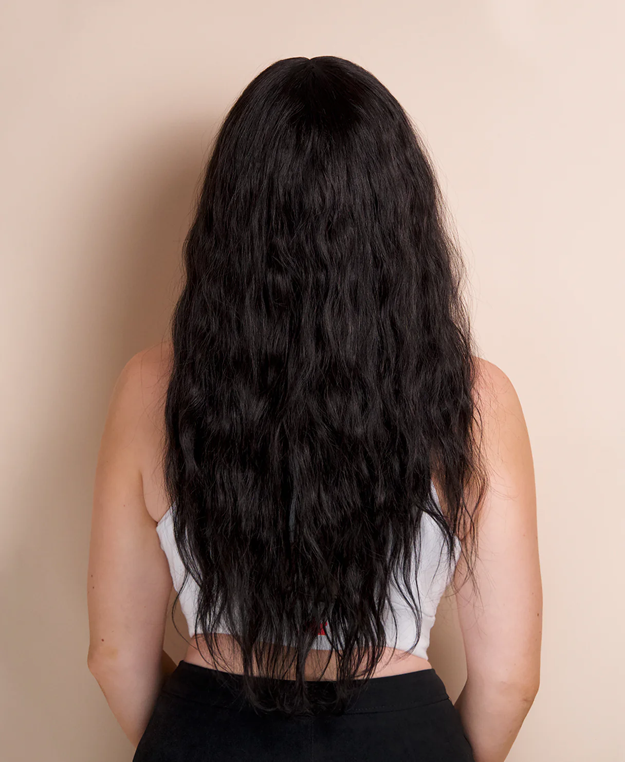 vegan fiber heatless wave wig - 24" natural black. - Image 3