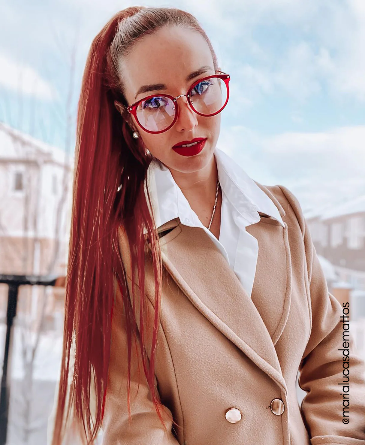 ponytail - ruby red. - Image 7