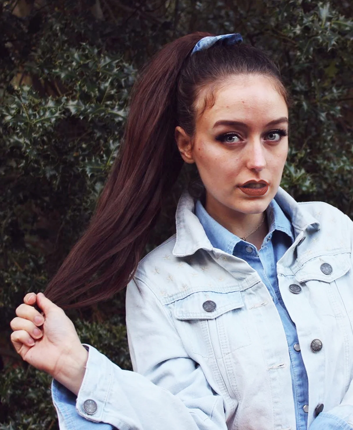 ponytail - auburn. - Image 6
