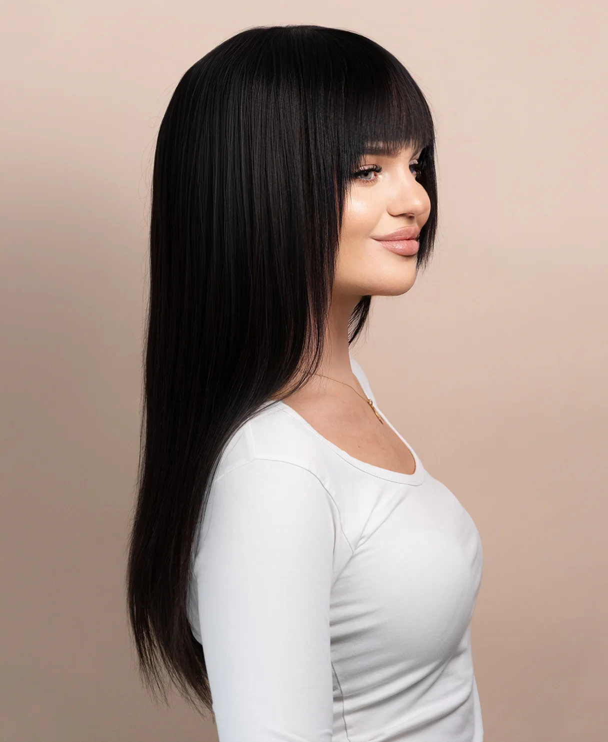 human hair wig with fringe - 20" black. - Image 3