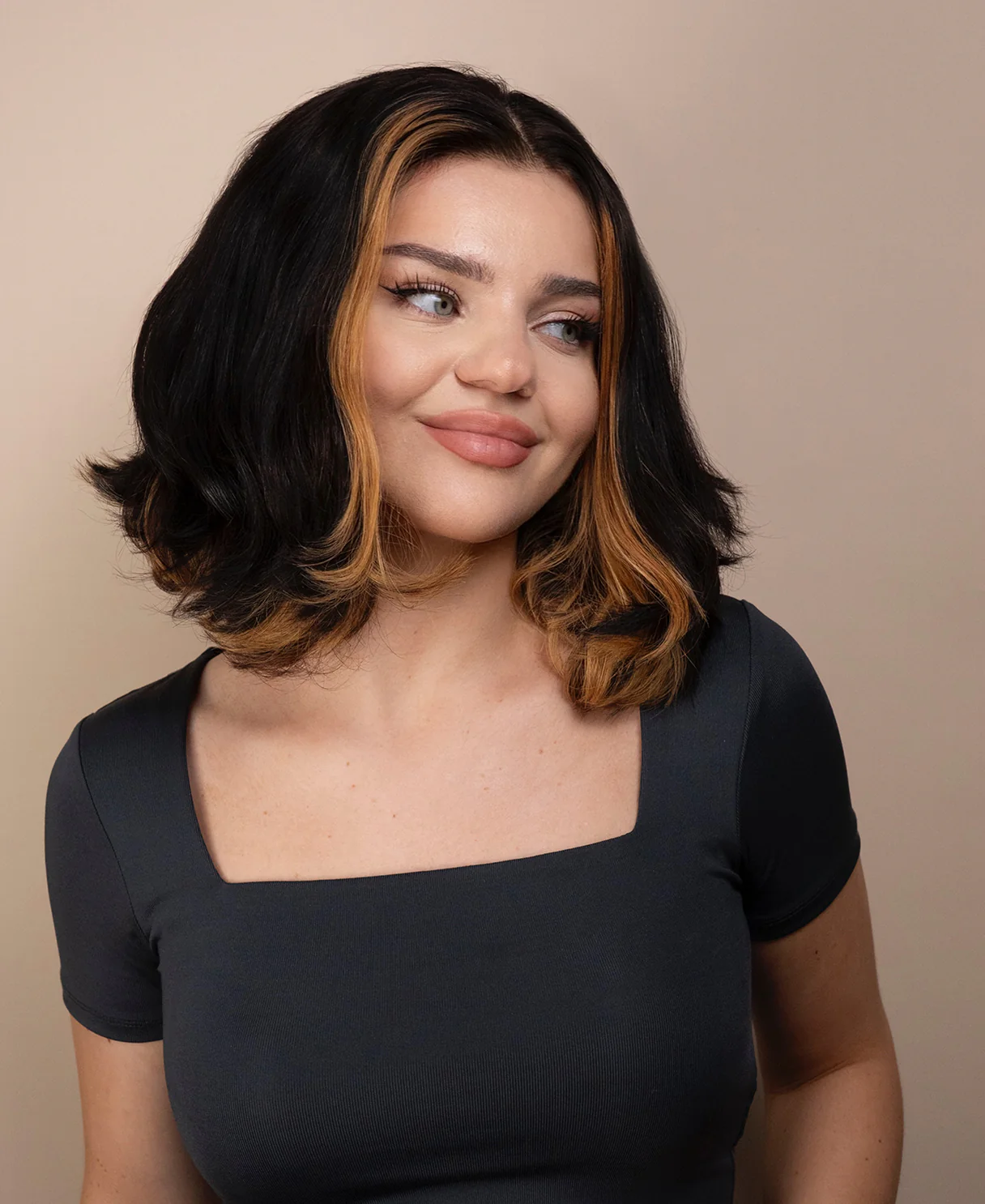 lace front bob human wig - 12" dark moneypiece. - Image 3