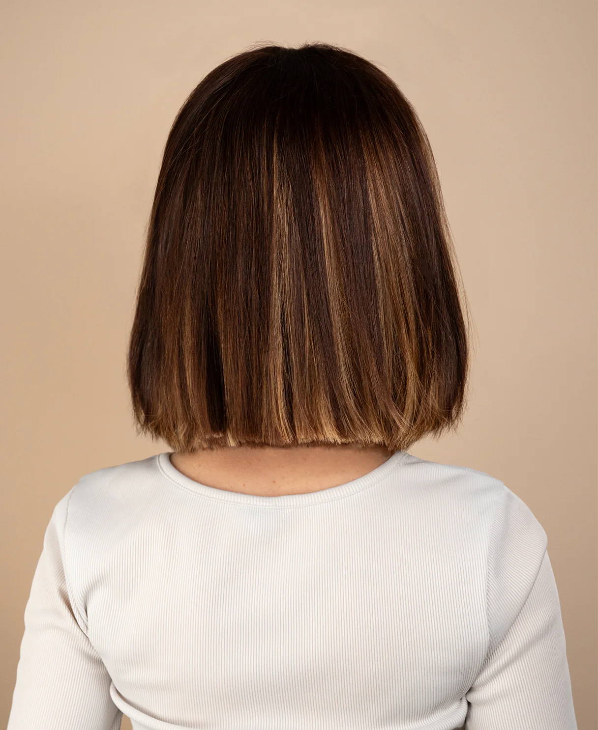 lace front bob human wig - 10" rooted beige highlights. - Image 6