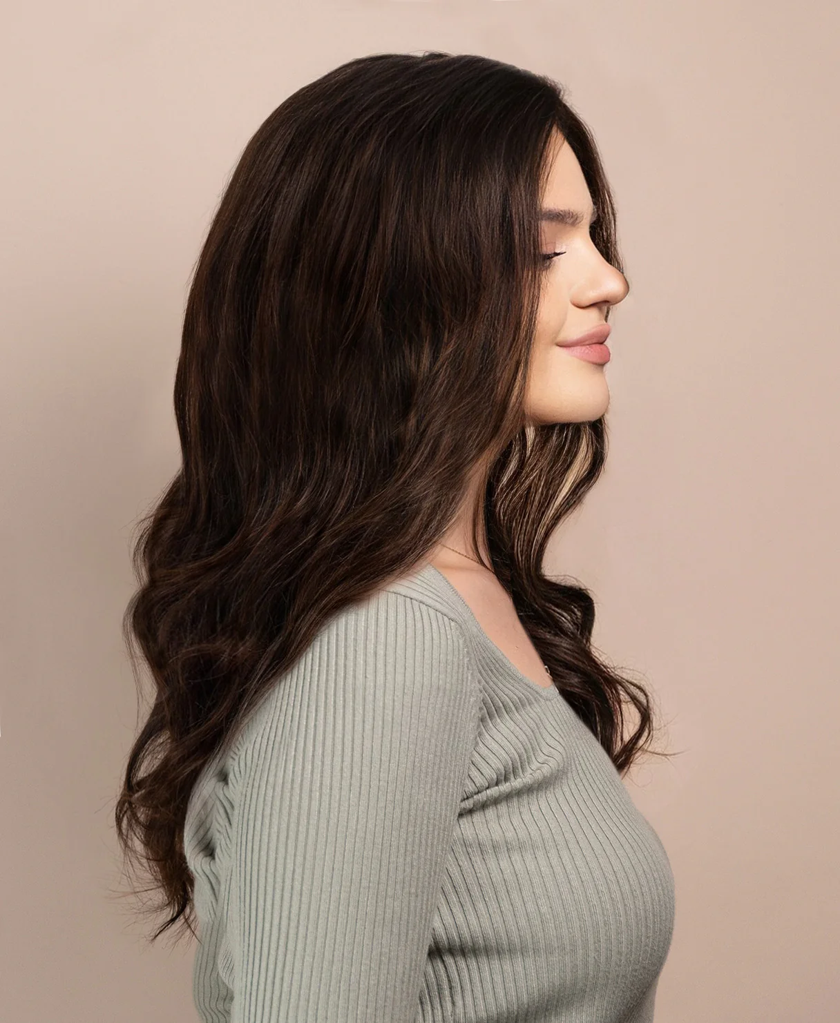 lace front human wig - 18" chocolate brown. - Image 3