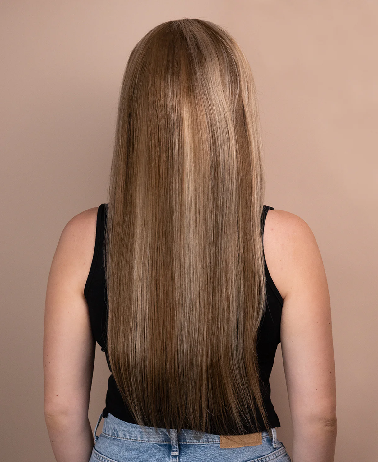 lace front human wig - 20" blonde highlights. - Image 2