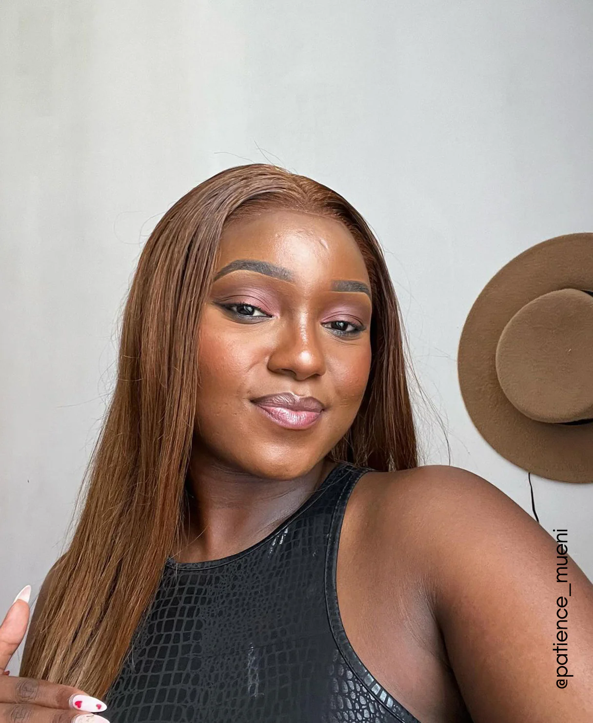lace front human wig - 20" light brown. - Image 10