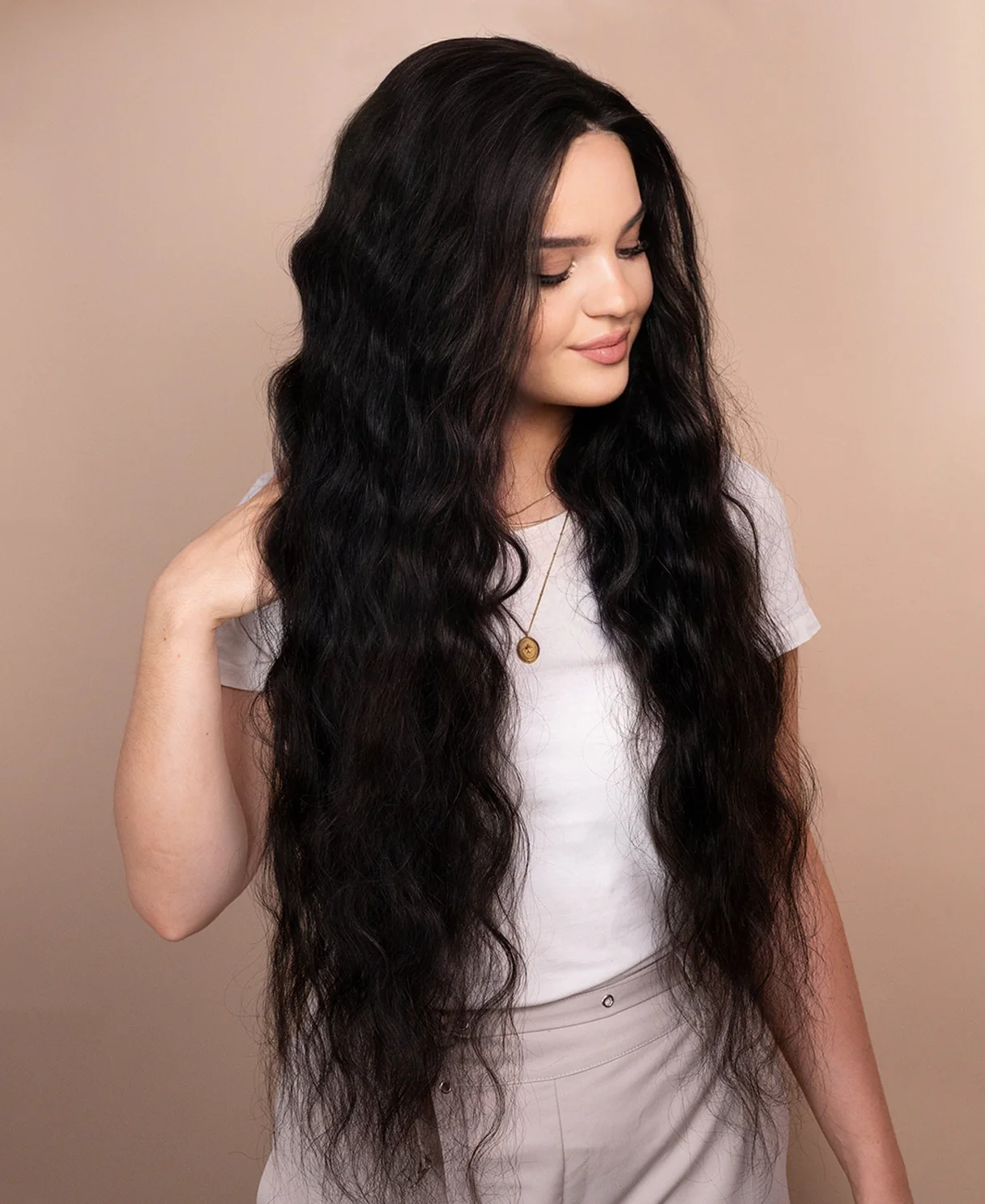lace front human wig wavy 5x5 - 32" natural black. - Image 4