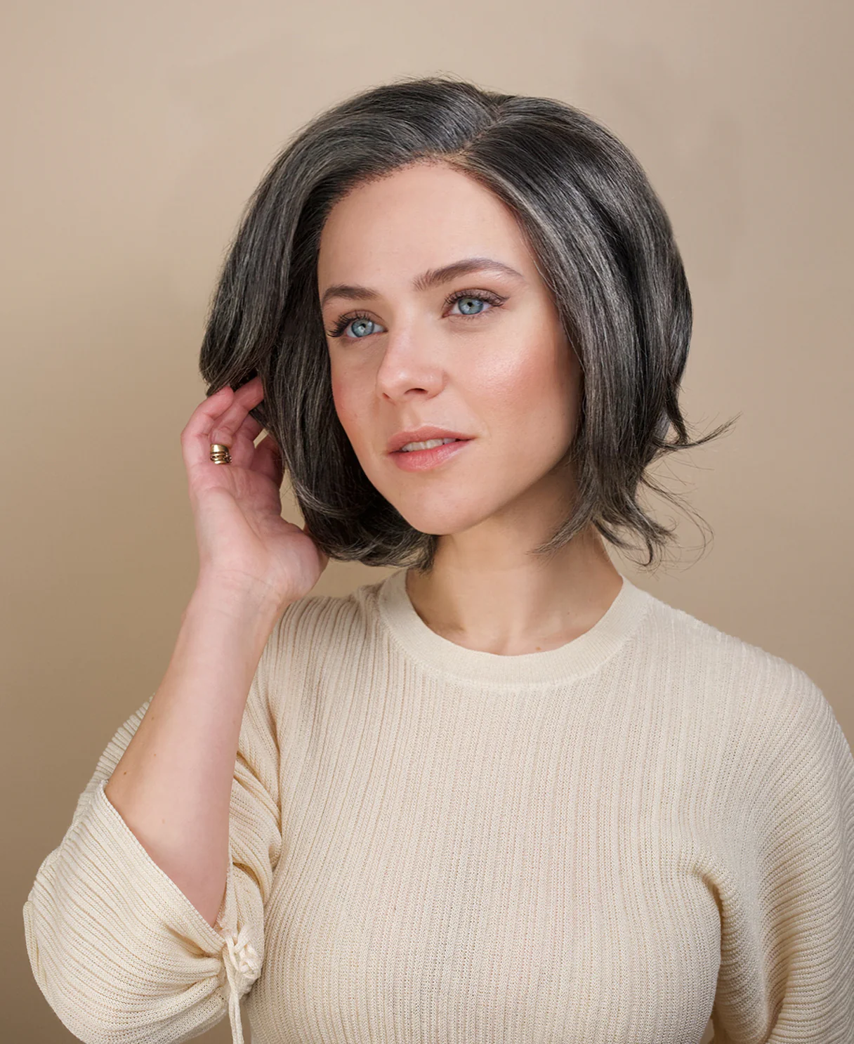 long bob with side part human wig - 10" salt and pepper. - Image 3