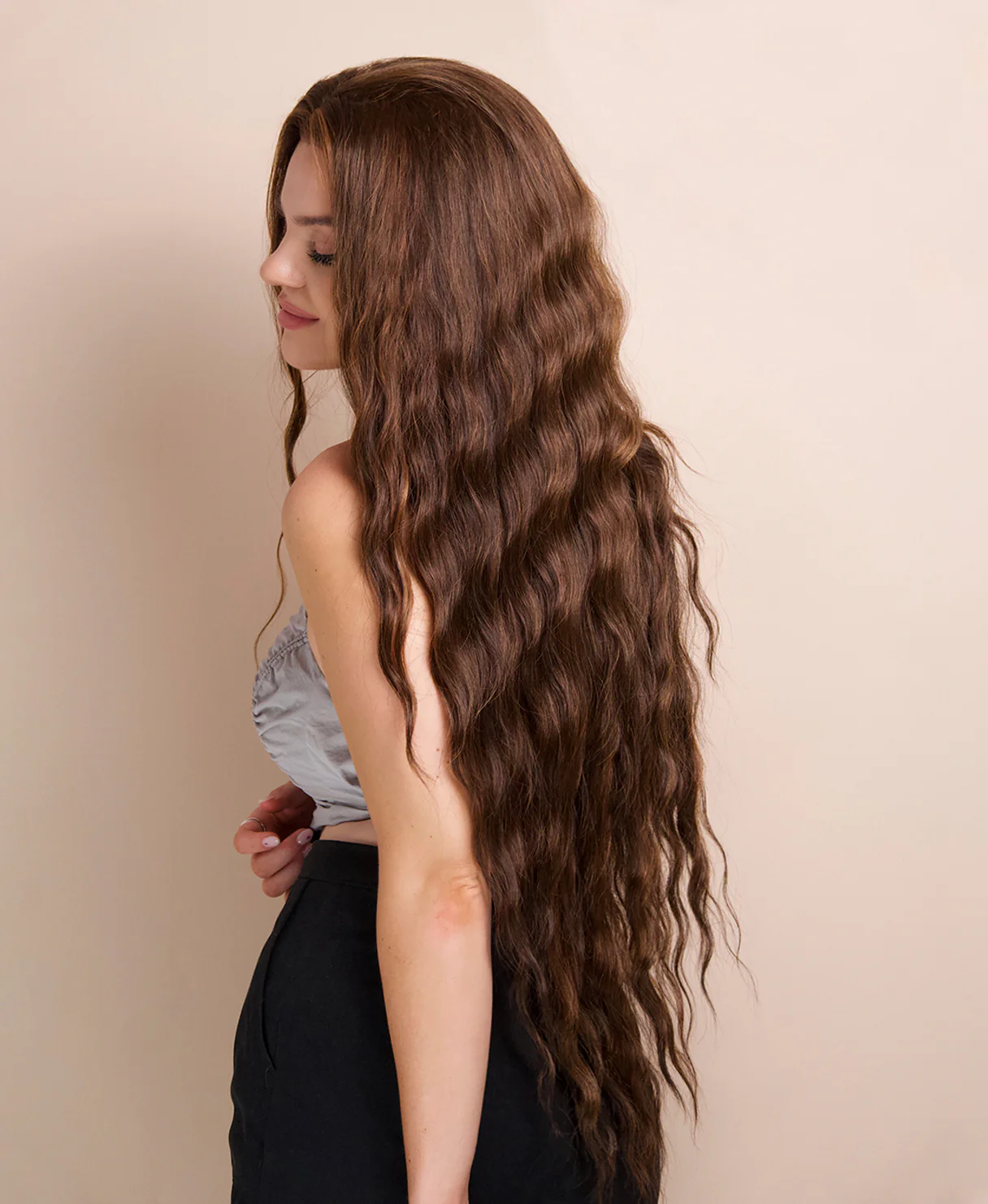 vegan fiber mermaid waves wig - 32" caramel balayage. - Image 4