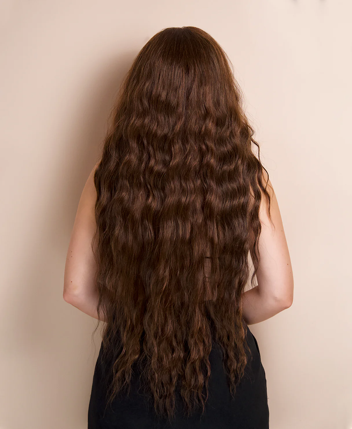 vegan fiber mermaid waves wig - 32" caramel balayage. - Image 5