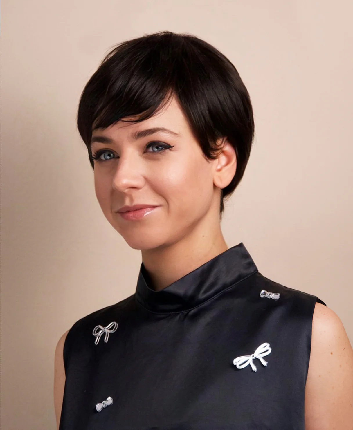 pixie human wig with bangs - 4" black. - Image 2