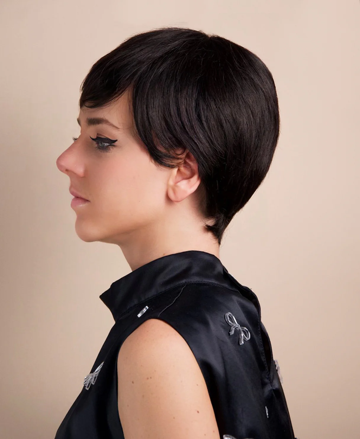 pixie human wig with bangs - 4" black. - Image 3